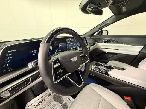 Certified 2026 Cadillac Lyriq Sport image 10