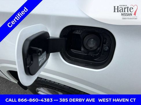 Used 2023 Chevrolet Traverse Premier AWD/4WD image 23