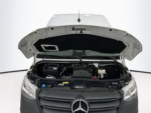 Used 2025 Mercedes-Benz Sprinter 2500 image 30