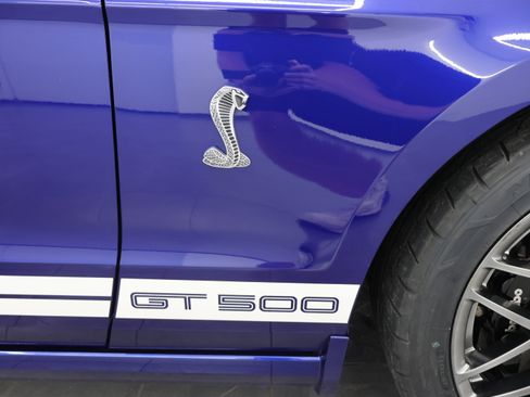 Used 2013 Ford Mustang Shelby GT500 RWD image 23