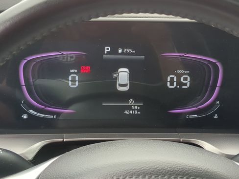 Used 2025 Kia Telluride S FWD image 21