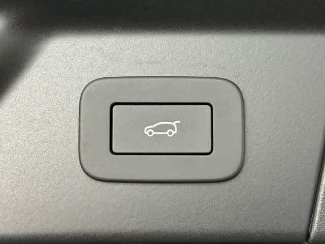 New 2026 Land Rover Range Rover Velar S AWD/4WD image 18