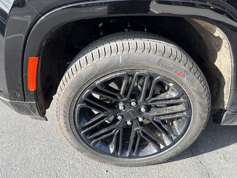 New 2026 Jeep Grand Wagoneer L Limited image 6