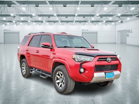 Used 2020 Toyota 4Runner SR5 image 4