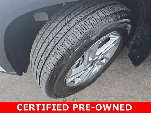 Used 2025 Hyundai Tucson SE image 32