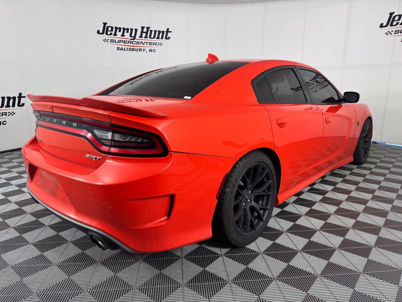 Used 2016 Dodge Charger SRT Hellcat RWD image 7