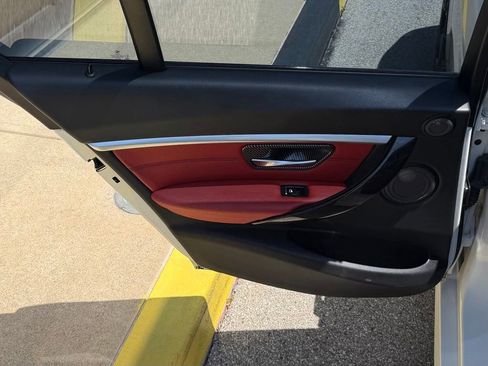 Used 2017 BMW 330e RWD image 19