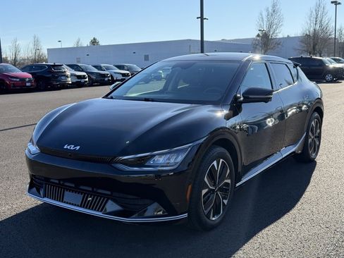 Used 2022 Kia EV6 Wind w/ Wind Technology Package image 4