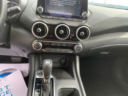 Used 2025 Nissan Sentra SV image 21