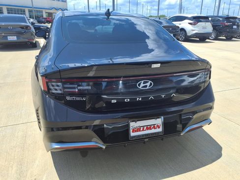 Used 2025 Hyundai Sonata SEL FWD image 6