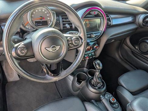 Used 2018 MINI Cooper S image 9