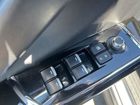 Used 2023 MAZDA CX-9 Touring image 24