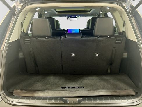 Used 2024 Toyota Grand Highlander XLE image 24