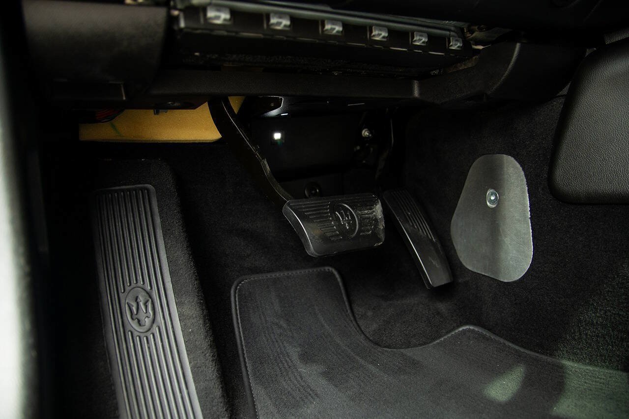Used 2020 Maserati Ghibli RWD image 42