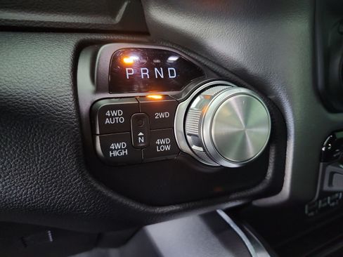 Used 2020 RAM 1500 Laramie w/ Sport Appearance Package AWD/4WD image 15