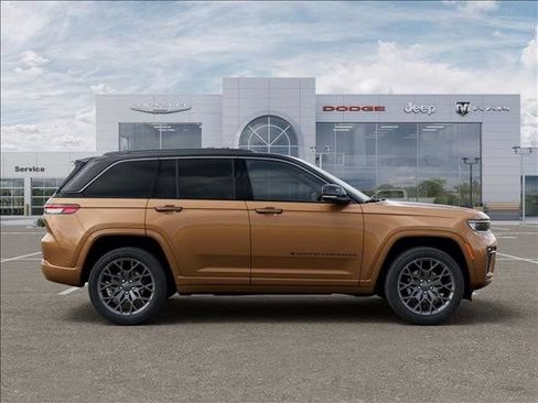 New 2026 Jeep Grand Cherokee Summit w/ Obsidian Package AWD/4WD image 21