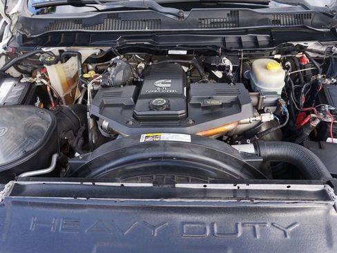 Used 2014 RAM 2500 Laramie w/ Protection Group image 9