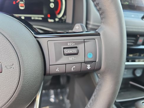 Certified 2024 Nissan Rogue Platinum AWD/4WD image 19