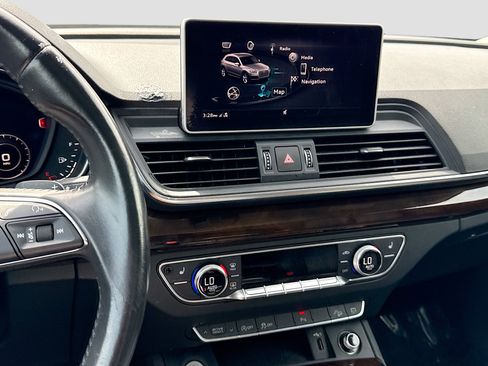 Used 2019 Audi Q5 2.0T Premium Plus w/ Premium Plus Package AWD/4WD image 27