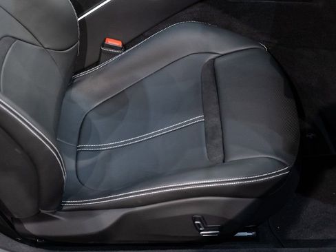 Used 2025 Ferrari Roma Spider image 41