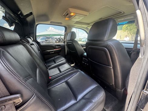 Used 2008 Cadillac Escalade EXT AWD/4WD image 14