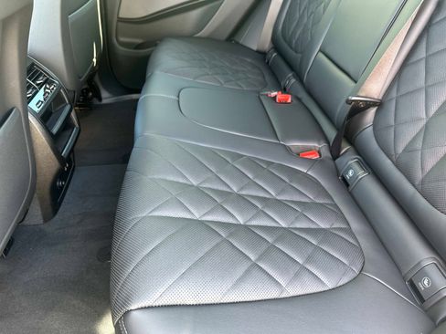 New 2026 BMW X5 sDrive40i image 13