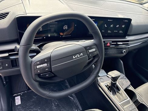 New 2026 Kia Sportage EX FWD image 9