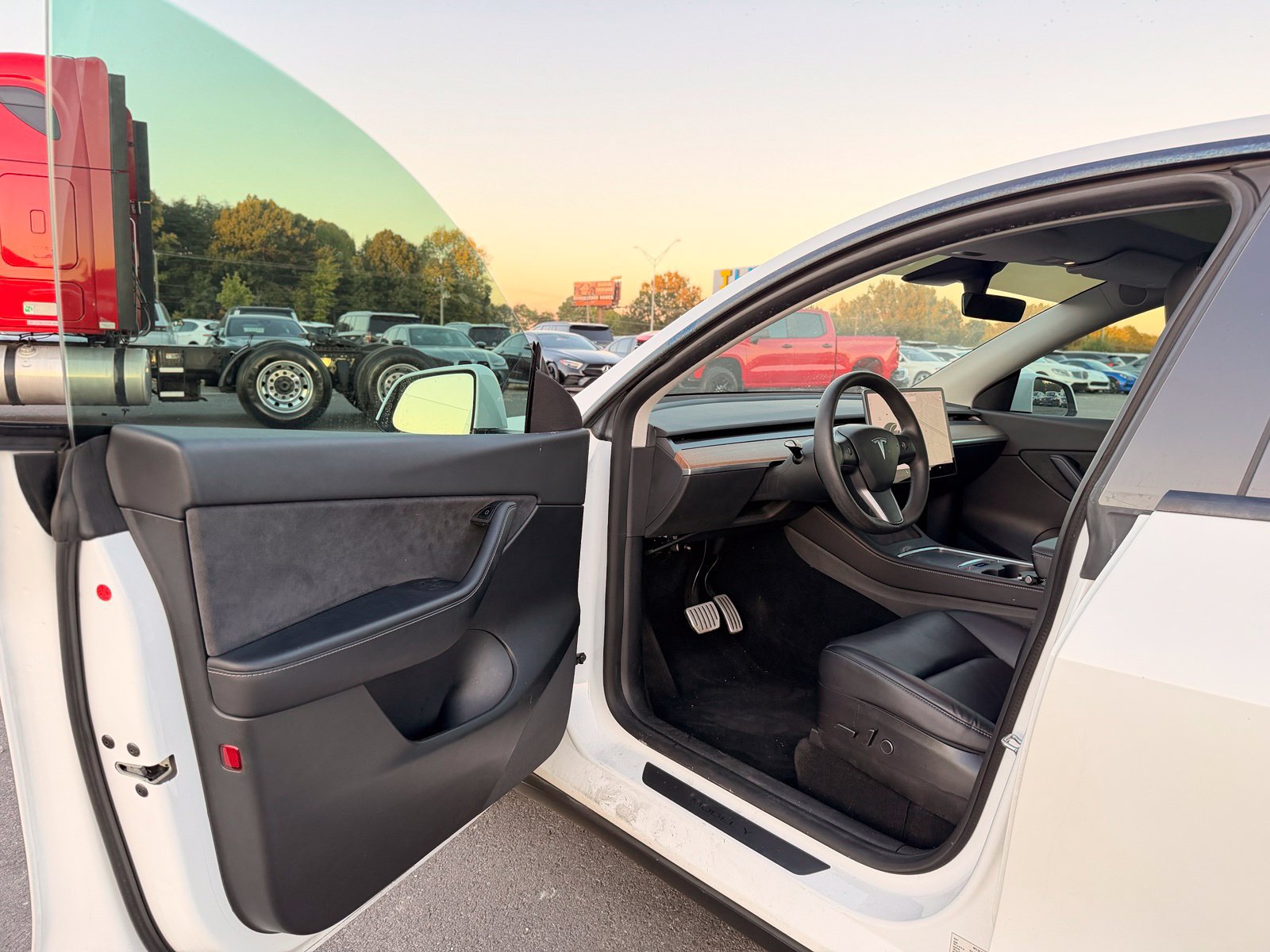 Used 2021 Tesla Model Y Performance AWD/4WD image 12