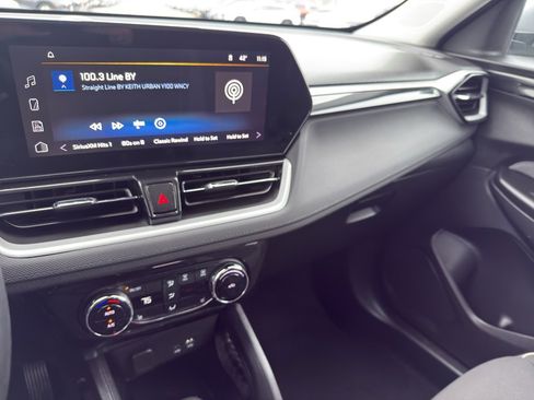 Used 2024 Chevrolet TrailBlazer LT w/ Convenience Package image 22