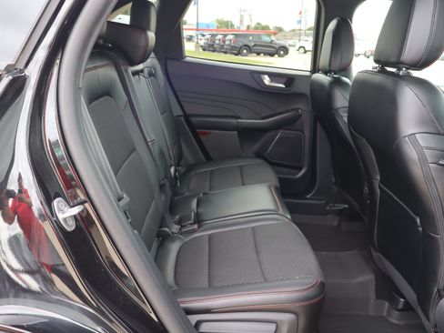 Used 2024 Ford Escape ST-Line w/ Tech Pack #1 AWD/4WD image 11