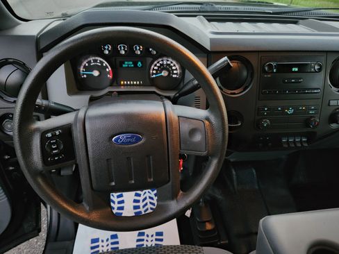 Used 2015 Ford F350 XL w/ Power Equipment Group image 8