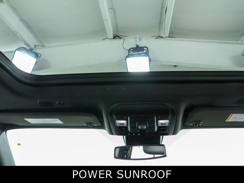 Used 2023 GMC Yukon Denali AWD/4WD image 22