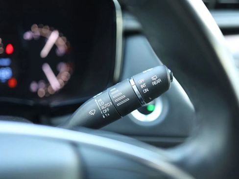 Used 2017 Cadillac XT5 Luxury w/ Driver Awareness Package image 25