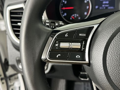 Certified 2021 Kia Seltos EX image 29