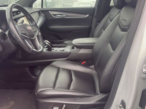 Used 2022 Cadillac XT5 Luxury image 11