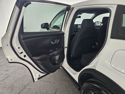 Used 2024 Honda HR-V Sport image 15