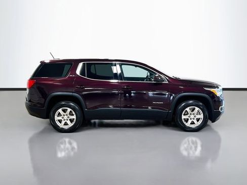 Used 2017 GMC Acadia SLE image 8