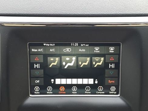 Used 2020 Jeep Grand Cherokee Laredo image 28