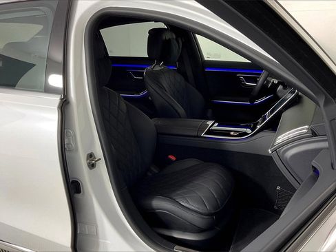 Used 2025 Mercedes-Benz S 580 4MATIC Sedan image 7
