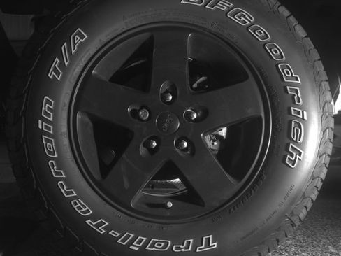Used 2017 Jeep Wrangler Unlimited Sport AWD/4WD image 9