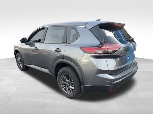 Used 2025 Nissan Rogue S FWD image 31