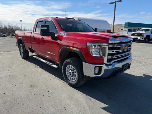 Certified 2022 GMC Sierra 2500 SLE w/ SLE Convenience Package image 4