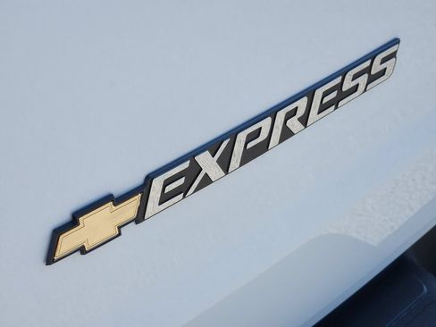 New 2026 Chevrolet Express 2500 Extended w/ Safety Package RWD image 7