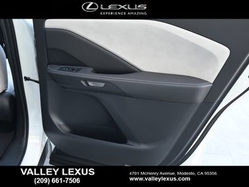 New 2026 Lexus TX 350 AWD image 18