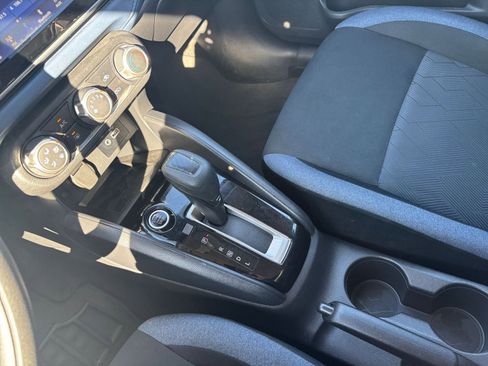 Used 2025 Nissan Versa SV image 39