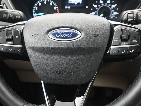 Used 2022 Ford Escape SEL image 14