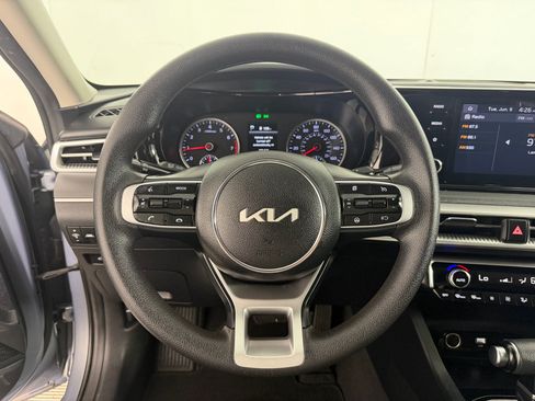 Used 2023 Kia K5 LXS FWD image 14