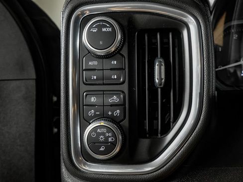 Used 2022 GMC Sierra 3500 Denali AWD/4WD image 26