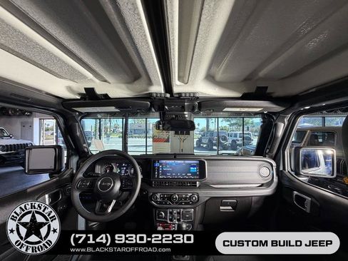Used 2024 Jeep Wrangler Unlimited Rubicon 4xe w/ Capability Package AWD/4WD image 19