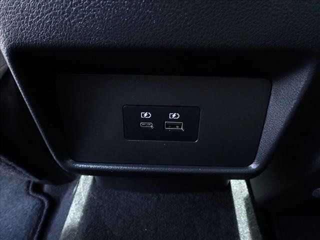 Used 2023 Nissan Rogue SV AWD/4WD image 10